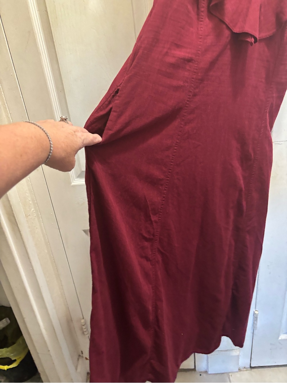 Universal Thread Burgundy Ruffle V-Neck Dress - Picture 3 of 6